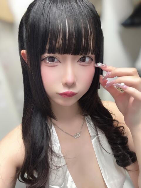 girl_6a088d33b82534.84775437_480x640.jpg
